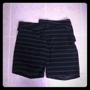 Men’s Lululemon shorts 34 4 way stretch hybrid